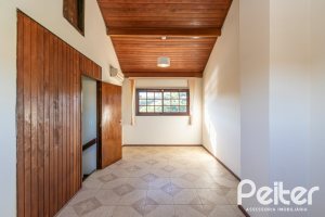 Casa à venda com 165m², 3 dormitórios, 1 suíte, 2 vagas, no bairro Ipanema em Porto Alegre