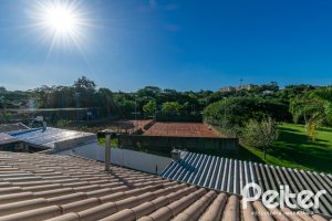 Casa à venda com 165m², 3 dormitórios, 1 suíte, 2 vagas, no bairro Ipanema em Porto Alegre
