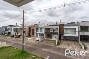Casa em Condomínio à venda com 154m², 3 dormitórios, 3 suítes, 2 vagas, no bairro Hípica em PORTO ALEGRE