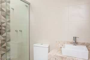 Casa em Condomínio à venda com 154m², 3 dormitórios, 3 suítes, 2 vagas, no bairro Hípica em PORTO ALEGRE
