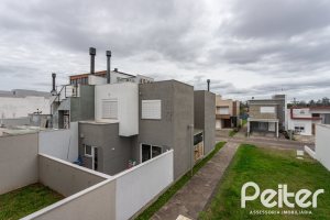 Casa em Condomínio à venda com 154m², 3 dormitórios, 3 suítes, 2 vagas, no bairro Hípica em PORTO ALEGRE