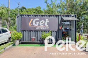 Apartamento à venda com 57m², 2 dormitórios, 1 suíte, 1 vaga, no bairro Vila Nova em PORTO ALEGRE