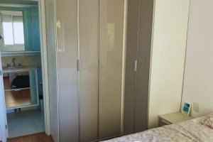 Apartamento à venda com 57m², 2 dormitórios, 1 suíte, 1 vaga, no bairro Vila Nova em PORTO ALEGRE