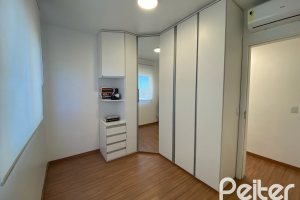 Apartamento à venda com 57m², 2 dormitórios, 1 suíte, 1 vaga, no bairro Vila Nova em PORTO ALEGRE