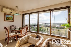 Apartamento à venda com 94m², 3 dormitórios, 1 suíte, 2 vagas, no bairro Tristeza em PORTO ALEGRE