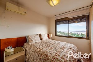 Apartamento à venda com 94m², 3 dormitórios, 1 suíte, 2 vagas, no bairro Tristeza em PORTO ALEGRE