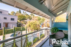 Casa em Condomínio à venda com 179m², 3 dormitórios, 1 suíte, 3 vagas, no bairro Tristeza em Porto Alegre