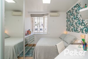 Casa em Condomínio à venda com 179m², 3 dormitórios, 1 suíte, 3 vagas, no bairro Tristeza em Porto Alegre