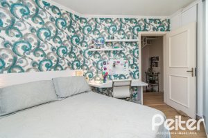 Casa em Condomínio à venda com 179m², 3 dormitórios, 1 suíte, 3 vagas, no bairro Tristeza em Porto Alegre