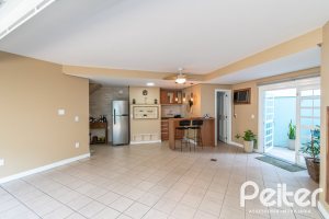 Casa em Condomínio à venda com 179m², 3 dormitórios, 1 suíte, 3 vagas, no bairro Tristeza em Porto Alegre