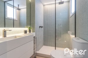 Apartamento à venda com 127m², 3 dormitórios, 3 suítes, 2 vagas, no bairro Golden Lake em Porto Alegre