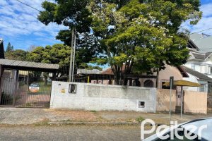 Terreno à venda com 726m², 23 vagas, no bairro Tristeza em Porto Alegre