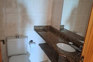 Apartamento à venda com 59m², 2 dormitórios, 1 vaga, no bairro Cristal em PORTO ALEGRE