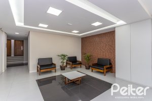 Cobertura à venda com 207m², 3 dormitórios, 1 suíte, 4 vagas, no bairro Cristal em Porto Alegre