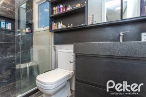 Cobertura à venda com 207m², 3 dormitórios, 1 suíte, 4 vagas, no bairro Cristal em Porto Alegre