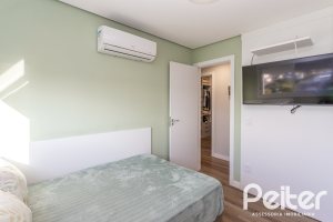 Cobertura à venda com 207m², 3 dormitórios, 1 suíte, 4 vagas, no bairro Cristal em Porto Alegre