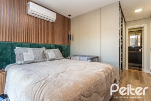 Cobertura à venda com 207m², 3 dormitórios, 1 suíte, 4 vagas, no bairro Cristal em Porto Alegre