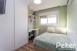 Cobertura à venda com 207m², 3 dormitórios, 1 suíte, 4 vagas, no bairro Cristal em Porto Alegre