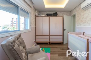 Cobertura à venda com 207m², 3 dormitórios, 1 suíte, 4 vagas, no bairro Cristal em Porto Alegre