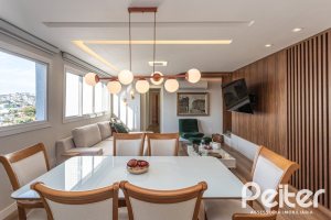 Cobertura à venda com 207m², 3 dormitórios, 1 suíte, 4 vagas, no bairro Cristal em Porto Alegre