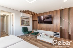 Cobertura à venda com 207m², 3 dormitórios, 1 suíte, 4 vagas, no bairro Cristal em Porto Alegre