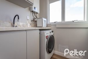 Cobertura à venda com 207m², 3 dormitórios, 1 suíte, 4 vagas, no bairro Cristal em Porto Alegre