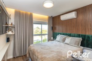 Cobertura à venda com 207m², 3 dormitórios, 1 suíte, 4 vagas, no bairro Cristal em Porto Alegre