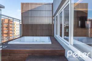 Cobertura à venda com 207m², 3 dormitórios, 1 suíte, 4 vagas, no bairro Cristal em Porto Alegre