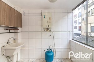 Apartamento à venda com 66m², 2 dormitórios, no bairro Santana em Porto Alegre