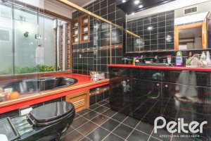 Casa à venda com 495m², 3 dormitórios, 2 suítes, 2 vagas, no bairro Jardim Isabel em Porto Alegre