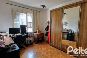 Apartamento à venda com 81m², 2 dormitórios, no bairro Teresópolis em Porto Alegre