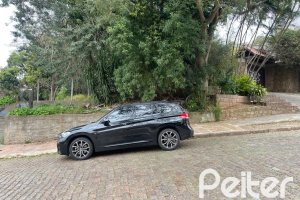 Terreno à venda com 517m², no bairro Tristeza em Porto Alegre