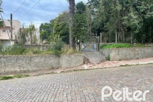 Terreno à venda com 594m², no bairro Tristeza em Porto Alegre