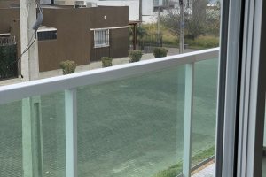 Casa à venda com 115m², 3 dormitórios, 1 suíte, 2 vagas, no bairro Hípica em Porto Alegre