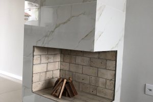 Casa à venda com 115m², 3 dormitórios, 1 suíte, 2 vagas, no bairro Hípica em Porto Alegre