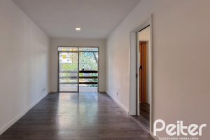 Apartamento à venda com 69m², 2 dormitórios, 1 vaga, no bairro Tristeza em Porto Alegre