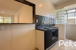 Apartamento à venda com 69m², 2 dormitórios, 1 vaga, no bairro Tristeza em Porto Alegre