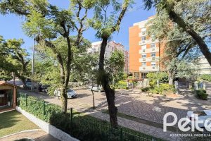 Apartamento à venda com 69m², 2 dormitórios, 1 vaga, no bairro Tristeza em Porto Alegre