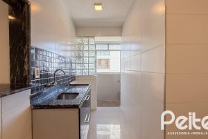 Apartamento à venda com 69m², 2 dormitórios, 1 vaga, no bairro Tristeza em Porto Alegre