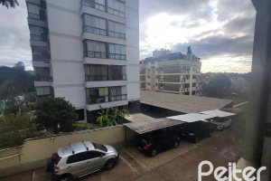 Apartamento à venda com 69m², 2 dormitórios, 1 vaga, no bairro Tristeza em Porto Alegre