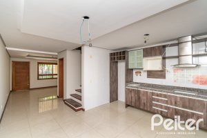 Casa à venda com 134m², 3 dormitórios, 1 suíte, 2 vagas, no bairro Ipanema em Porto Alegre