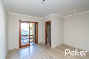 Casa à venda com 134m², 3 dormitórios, 1 suíte, 2 vagas, no bairro Ipanema em Porto Alegre