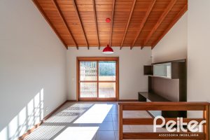 Casa à venda com 134m², 3 dormitórios, 1 suíte, 2 vagas, no bairro Ipanema em Porto Alegre