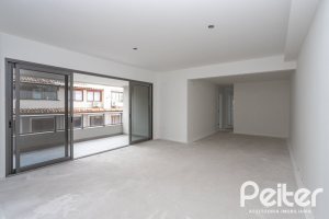 Apartamento à venda com 149m², 3 dormitórios, 3 suítes, 2 vagas, no bairro Tristeza em Porto Alegre