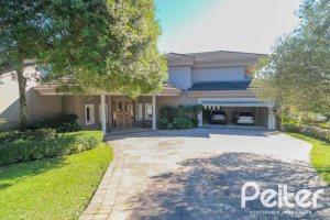 Casa em Condomínio à venda com 1400m², 5 dormitórios, 4 suítes, 10 vagas, no bairro Cavalhada em PORTO ALEGRE