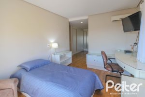 Casa em Condomínio à venda com 1400m², 5 dormitórios, 4 suítes, 10 vagas, no bairro Cavalhada em PORTO ALEGRE