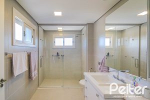 Casa em Condomínio à venda com 1400m², 5 dormitórios, 4 suítes, 10 vagas, no bairro Cavalhada em PORTO ALEGRE