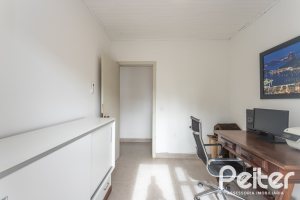 Casa à venda com 334m², 4 dormitórios, 2 suítes, 4 vagas, no bairro Jardim Isabel em Porto Alegre