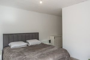 Casa à venda com 334m², 4 dormitórios, 2 suítes, 4 vagas, no bairro Jardim Isabel em Porto Alegre