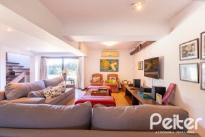 Casa em Condomínio à venda com 315m², 3 dormitórios, 3 suítes, 4 vagas, no bairro Cavalhada em PORTO ALEGRE